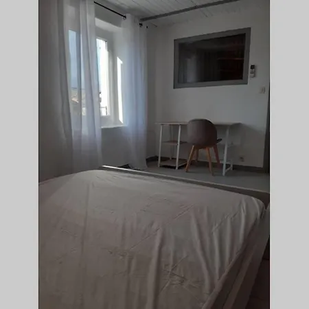 Maison De Village Apartmán *
